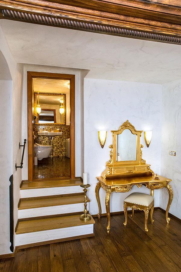 Arcadie Hotel & Apartments Чеський Крумлов Екстер'єр фото
